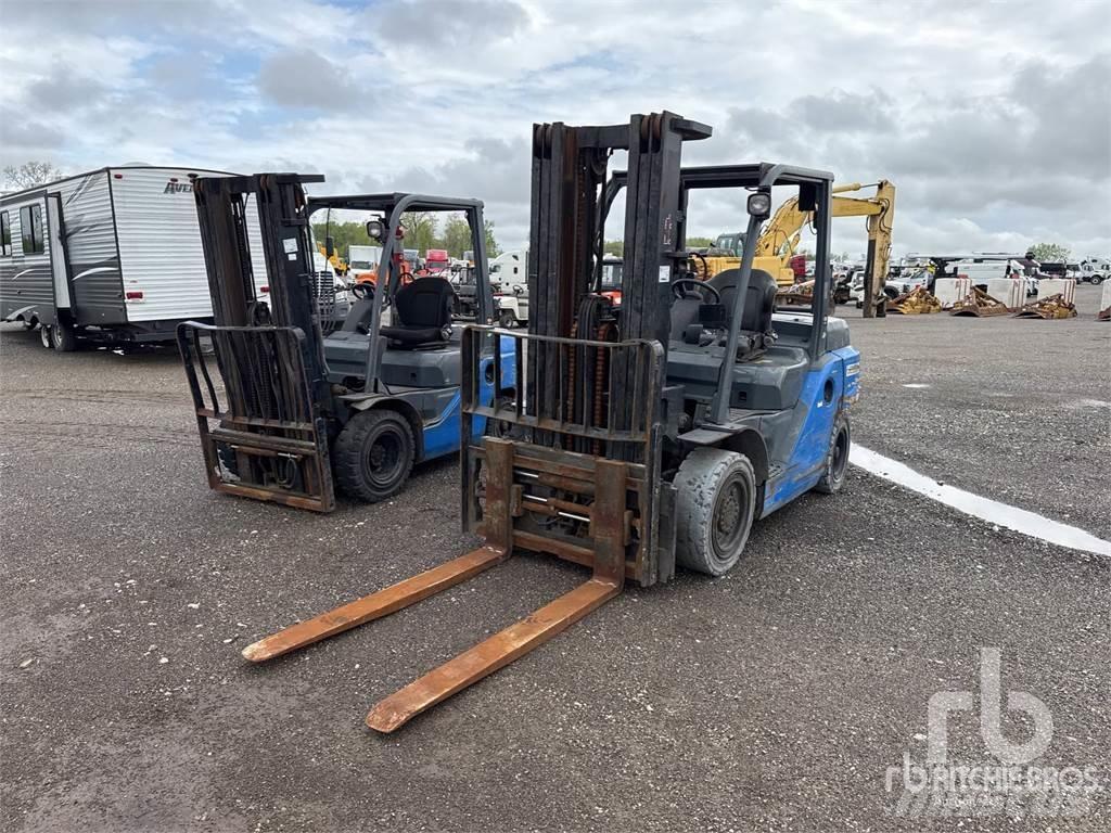 Toyota 8FG35U Diesel Stapler