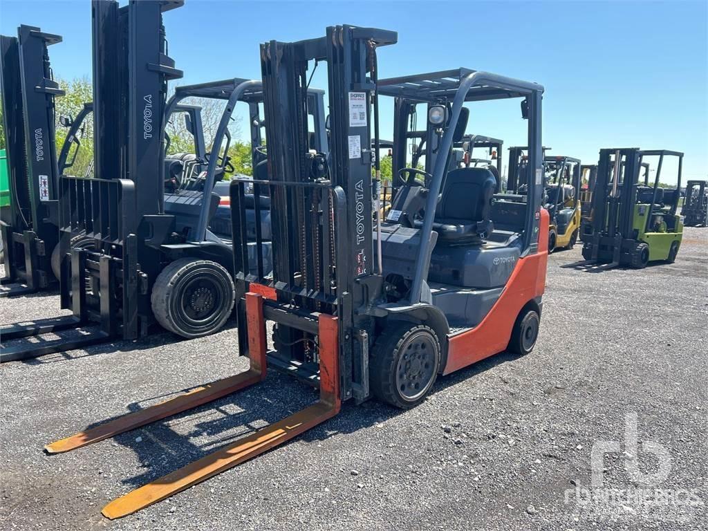 Toyota 8FGCU25 Diesel Stapler