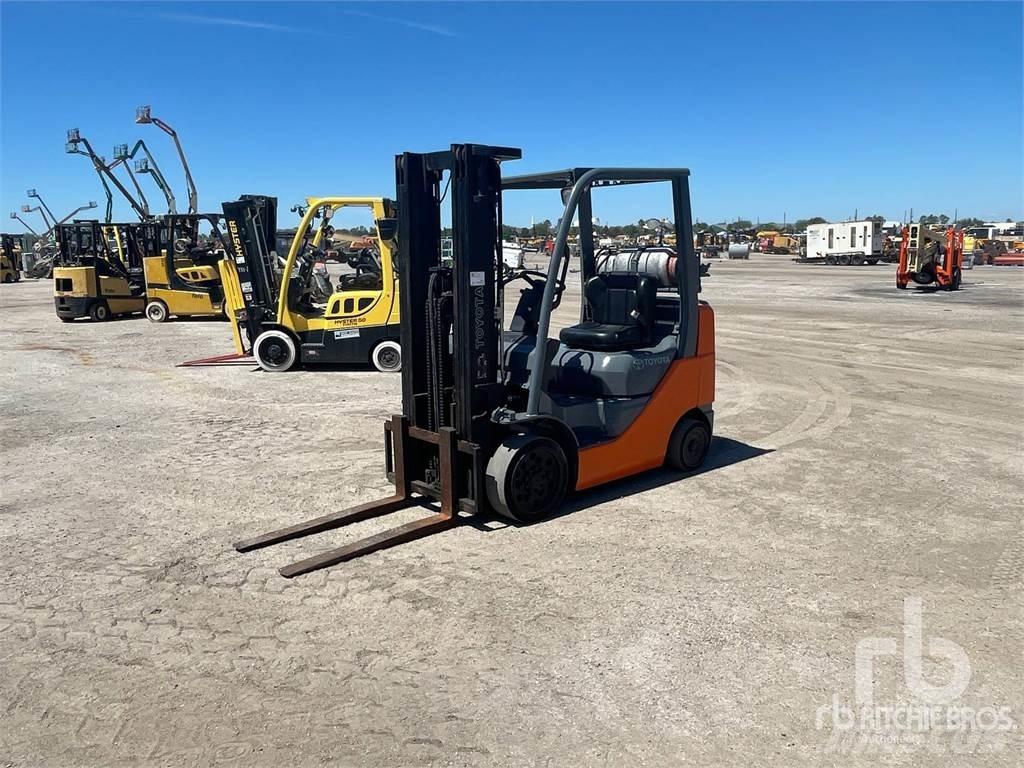 Toyota 8FGCU25 Diesel Stapler