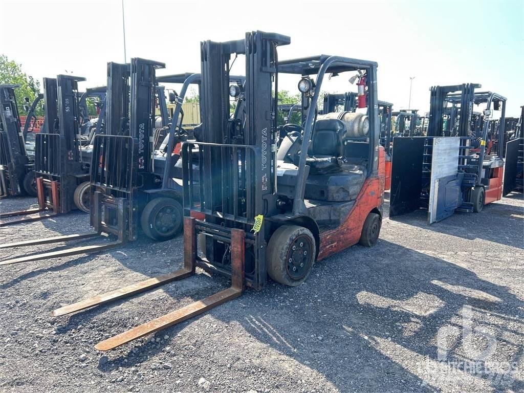 Toyota 8FGCU25 Diesel Stapler