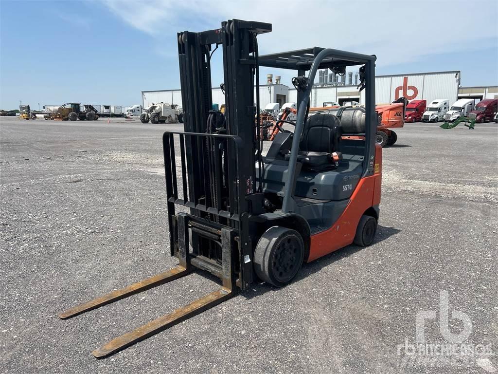 Toyota 8FGCU25 Diesel Stapler