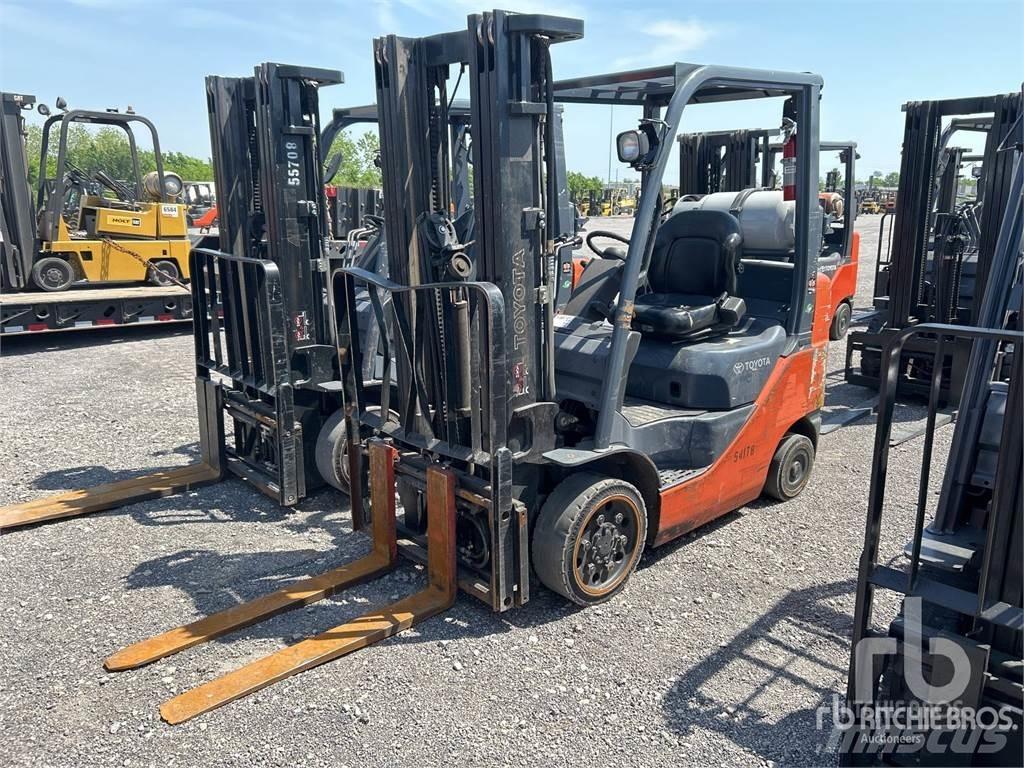 Toyota 8FGCU25 Diesel Stapler