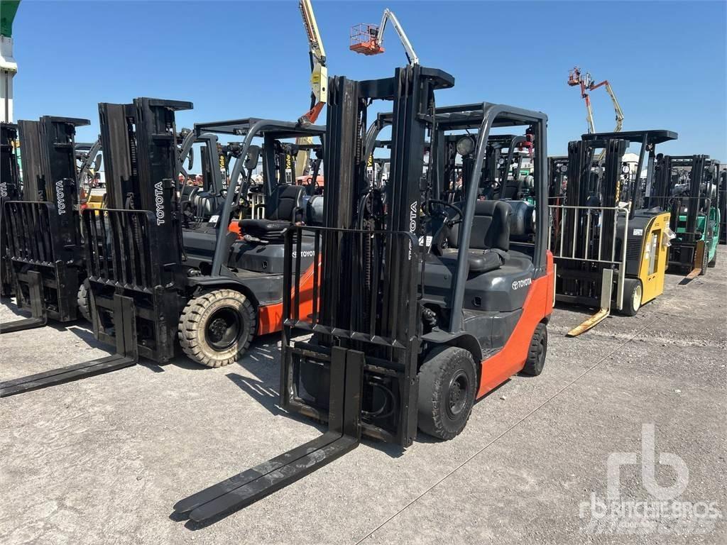 Toyota 8FGU18 Diesel Stapler