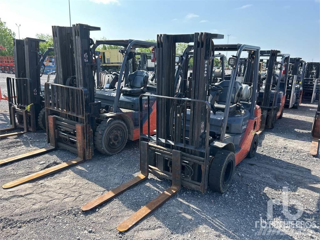 Toyota 8FGU25 Diesel Stapler