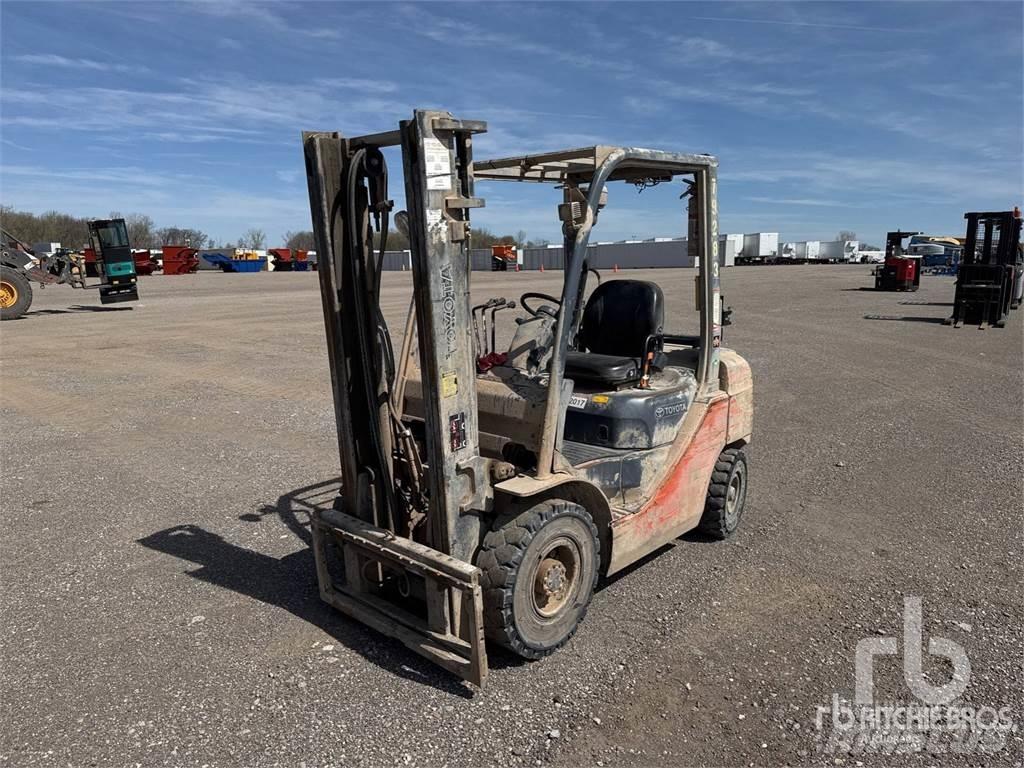 Toyota 8FGU25 Diesel Stapler