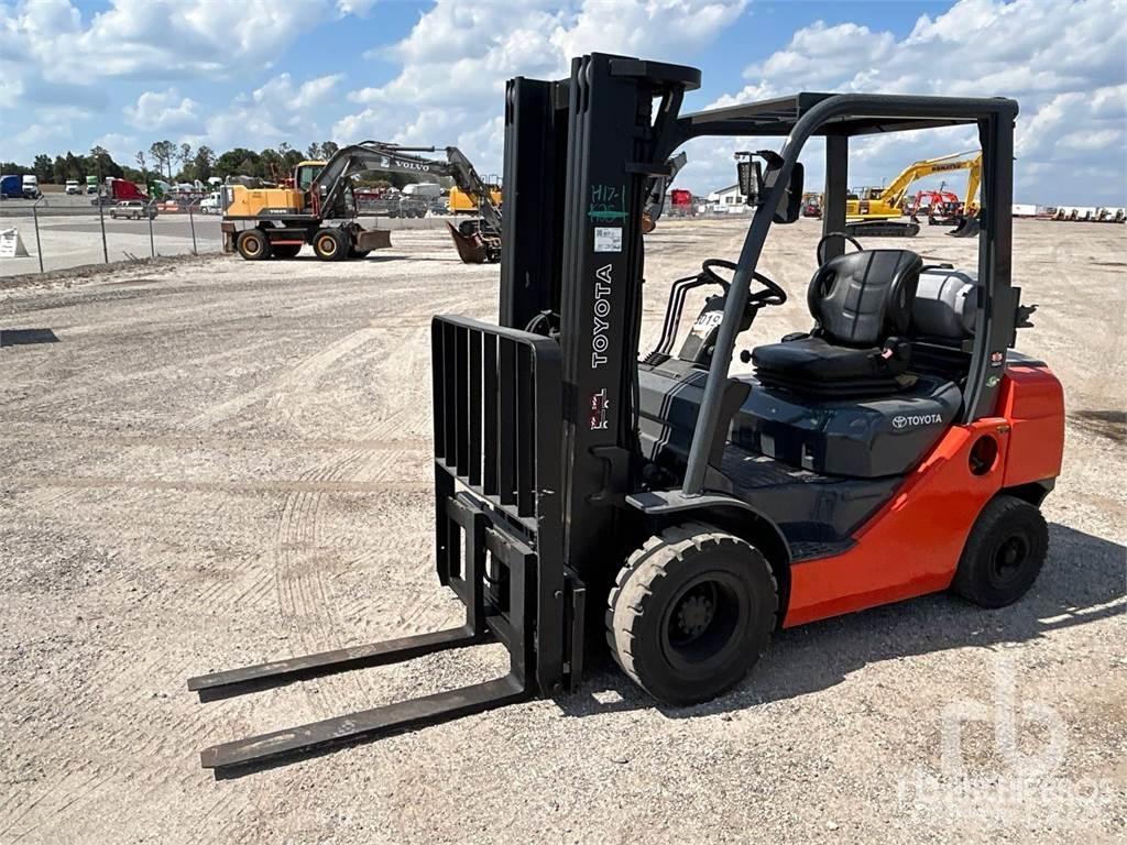 Toyota 8FGU25 Diesel Stapler