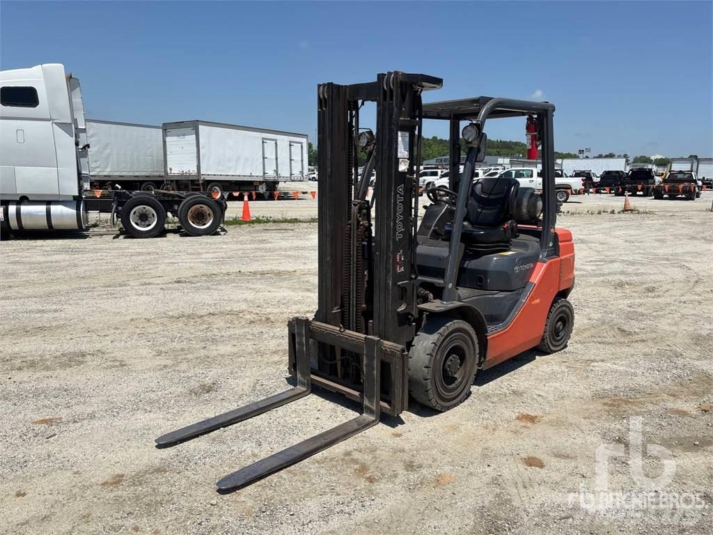 Toyota 8FGU25 Diesel Stapler