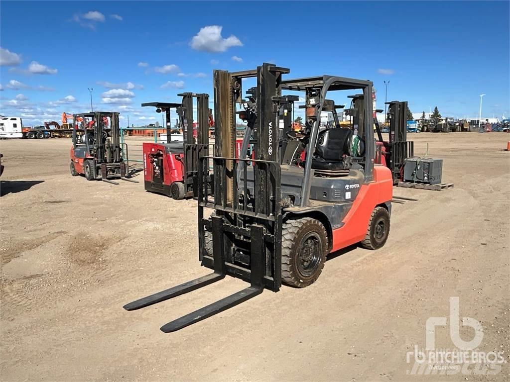 Toyota 8FGU32 Diesel Stapler
