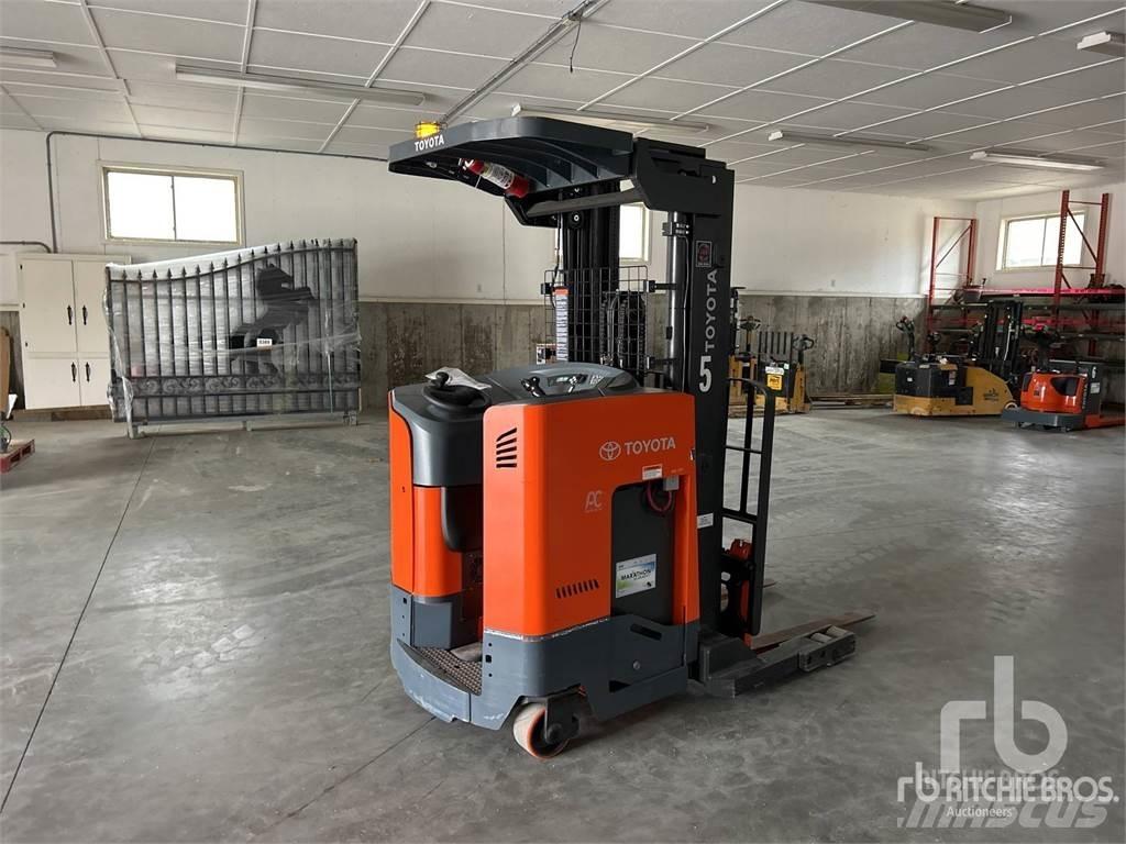 Toyota 9BRU18 Elektro Stapler