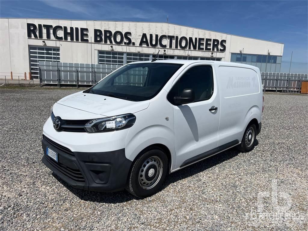 Toyota PROACE Lieferwagen
