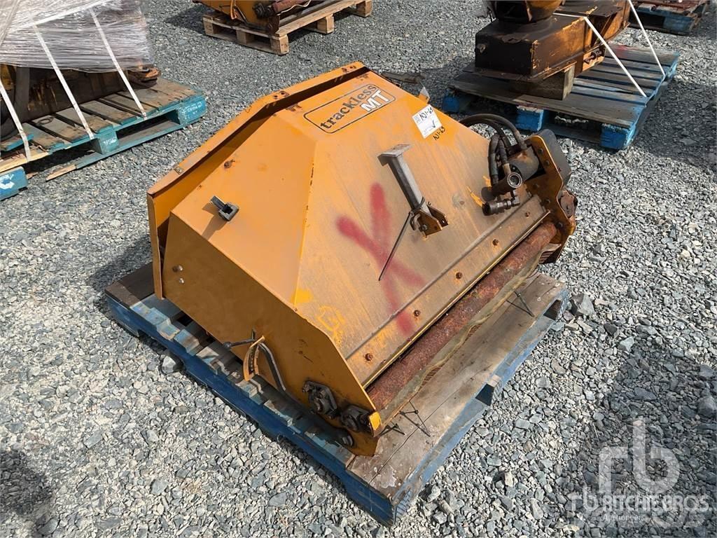 Trackless FMS Transport Sonstige