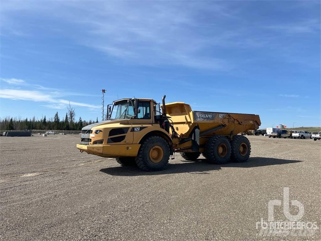 Volvo A25F Dumper - Knickgelenk