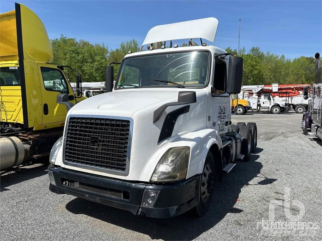 Volvo VNL Sattelzugmaschinen