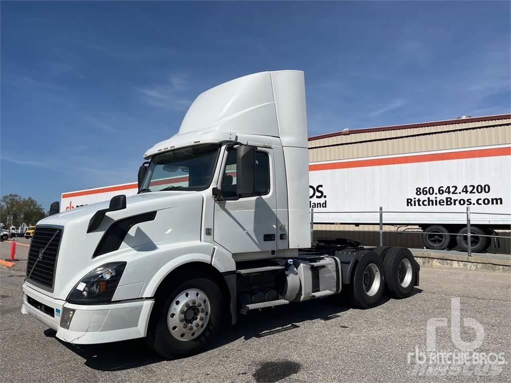 Volvo VNL Sattelzugmaschinen