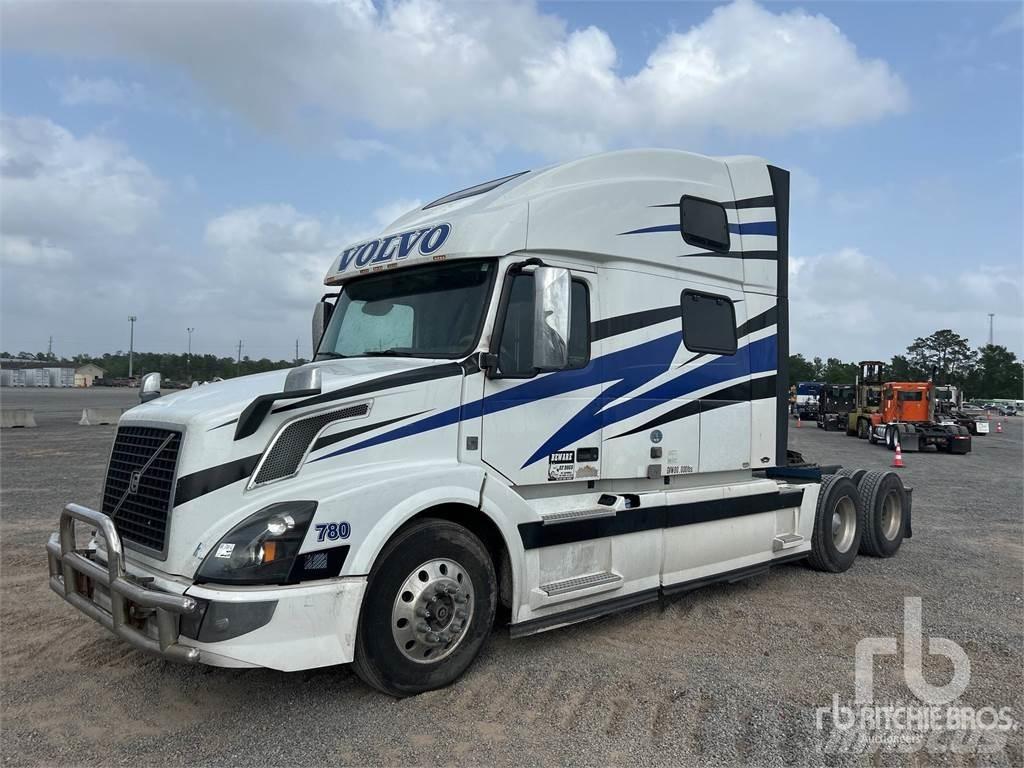 Volvo VNL Sattelzugmaschinen