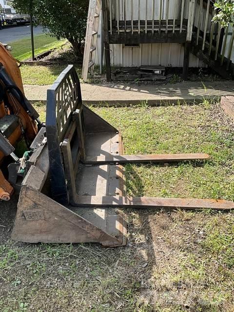 CASE TR310 Laderaupen