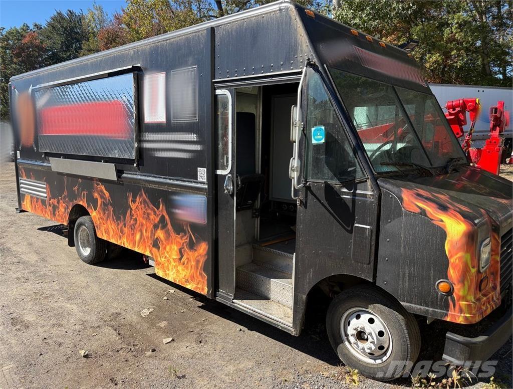 Ford E-350 Kastenaufbau