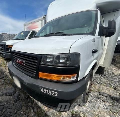 GMC Savana 4500 Kastenaufbau