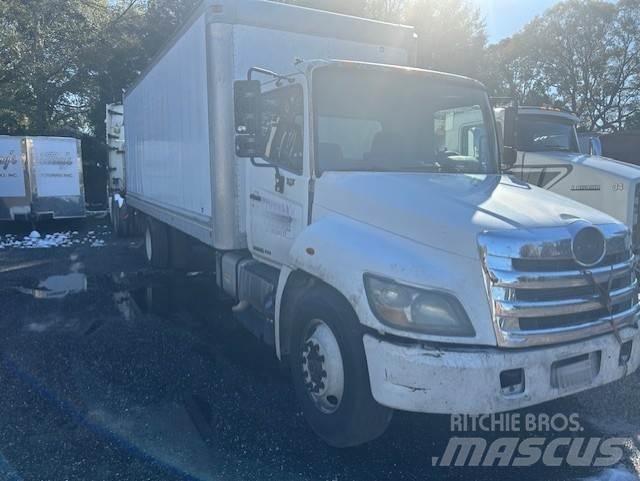 Hino 268 Kastenaufbau