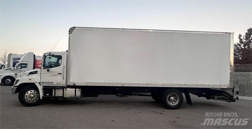 Hino 268A Kastenaufbau