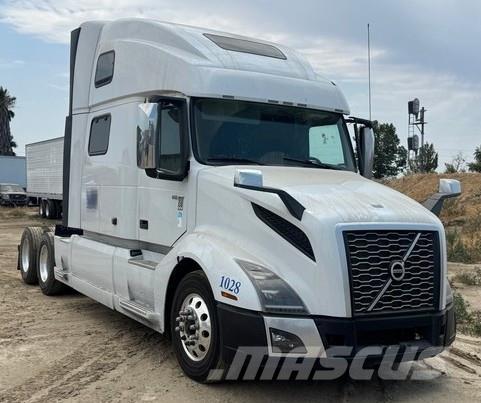 Volvo VNL64T670 Sattelzugmaschinen