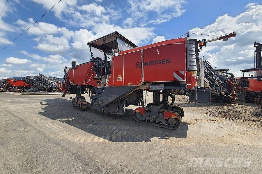Wirtgen W 220 Asphaltfräsen