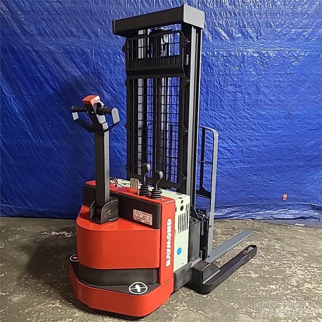 Raymond RSS40 Selbstfahrstapler
