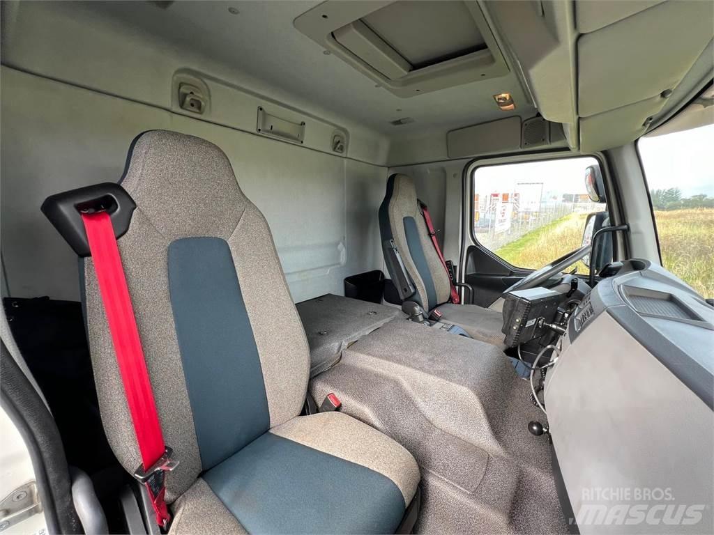 Volvo FE320 6x2*4 Kastenaufbau