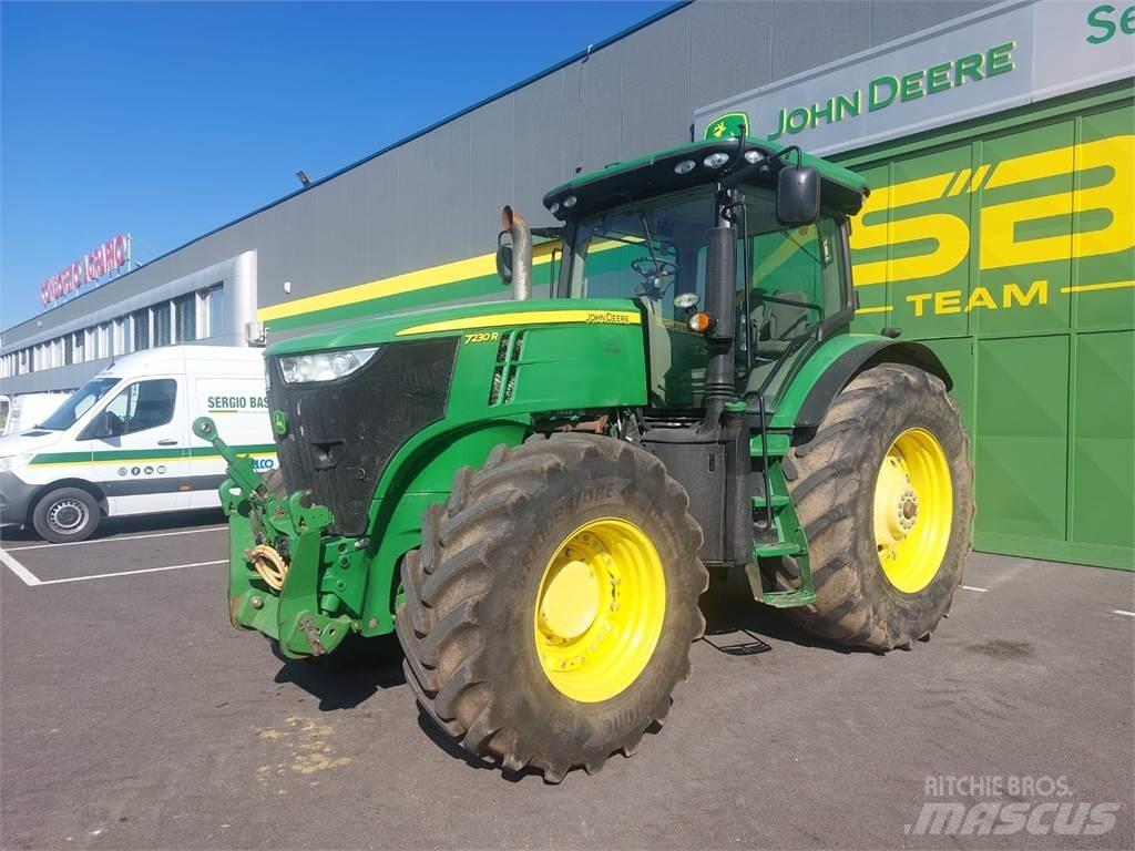 John Deere 7230 R Traktoren