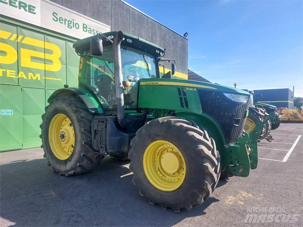John Deere 7230 R Traktoren