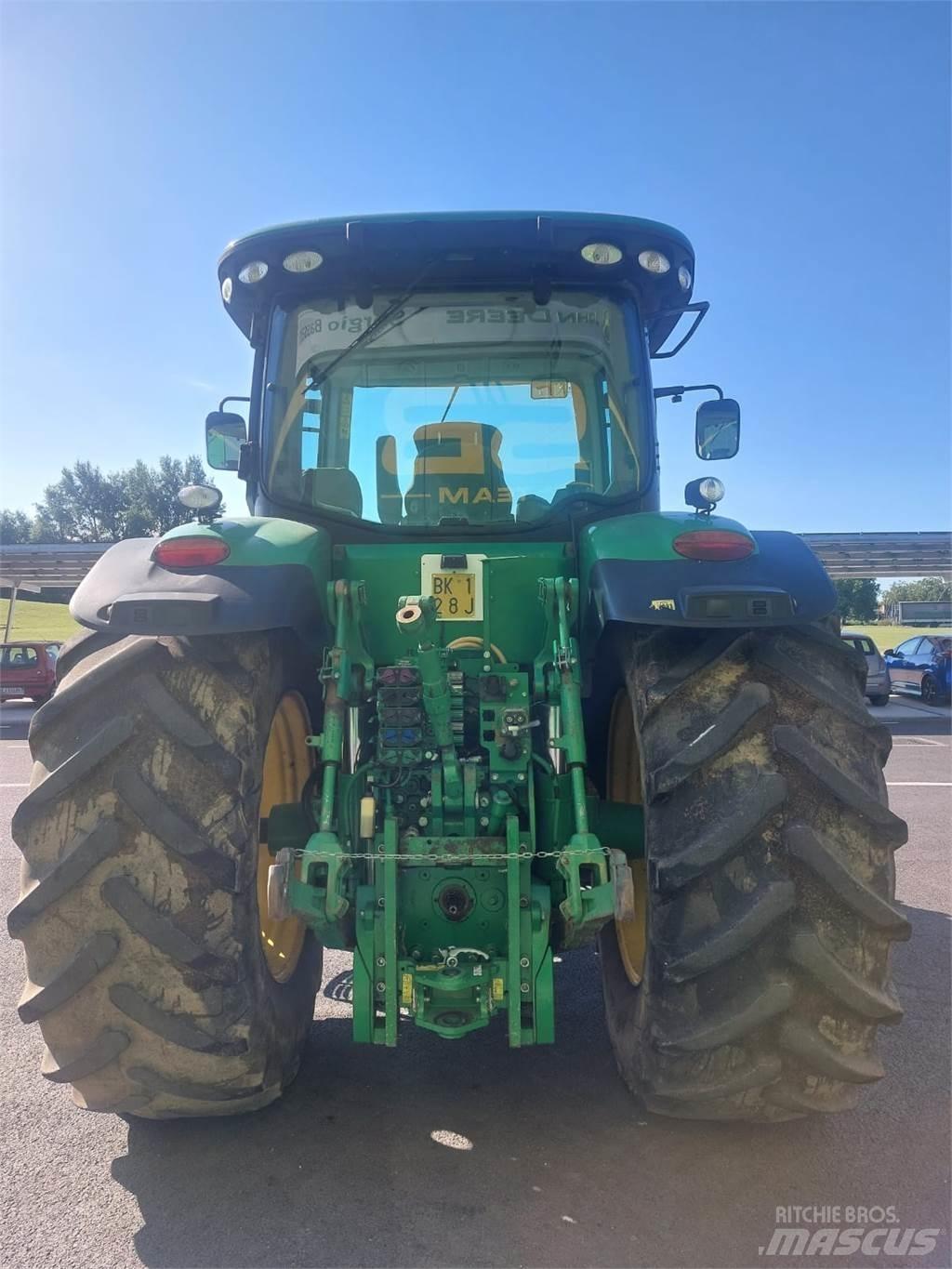 John Deere 7230 R Traktoren
