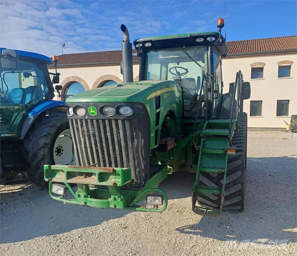 John Deere 8320 RT Traktoren