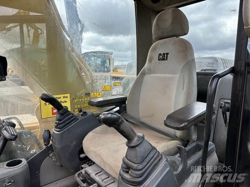 CAT 20T Excavator Raupenbagger
