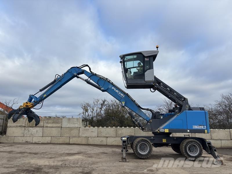 Fuchs MHL320 Materialumschlag