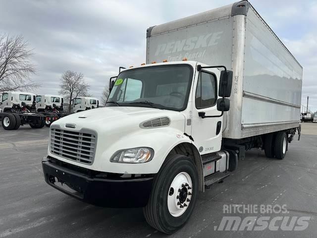 Freightliner M2106 Kastenaufbau