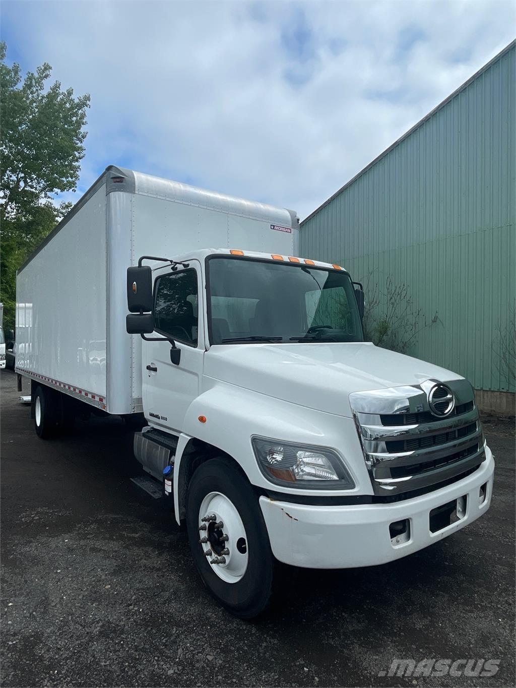 Hino 268A Kastenaufbau