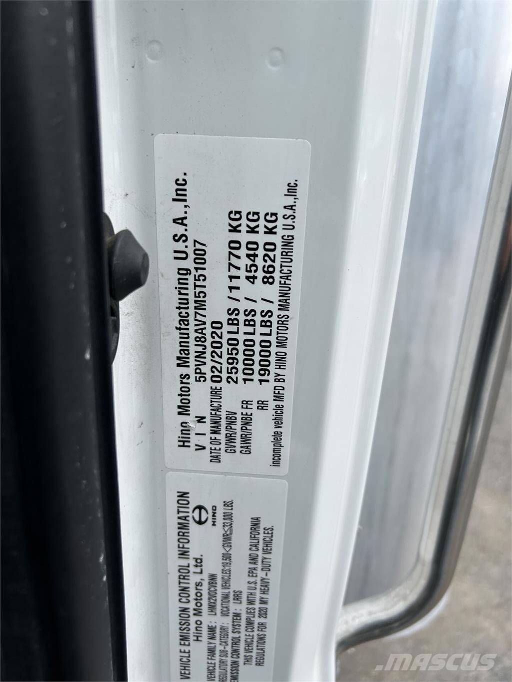 Hino L6 Kastenaufbau