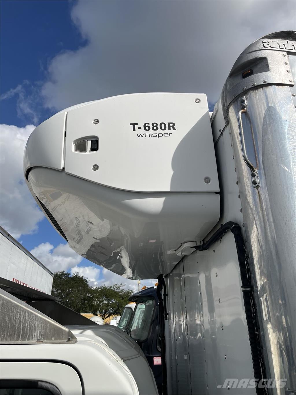 Isuzu NPR Kastenaufbau