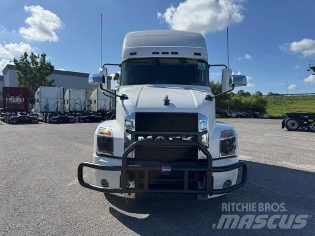 Mack AN64T Sattelzugmaschinen