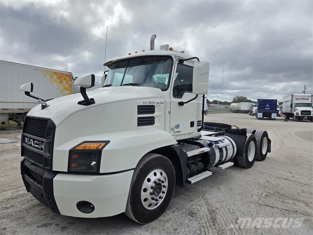Mack AN64T Sattelzugmaschinen