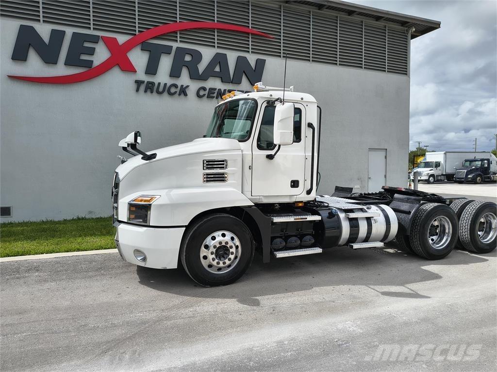 Mack AN64T Sattelzugmaschinen