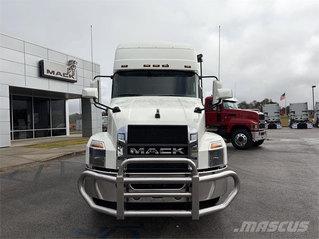 Mack AN64T Sattelzugmaschinen