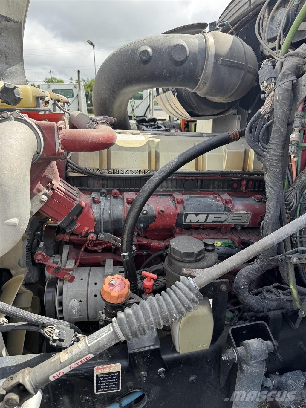 Mack CXU613 Sattelzugmaschinen