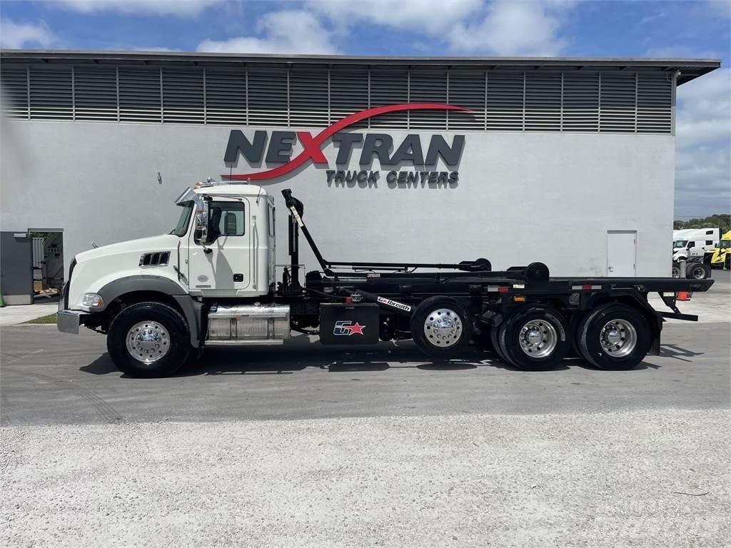 Mack GR64B Andere Fahrzeuge