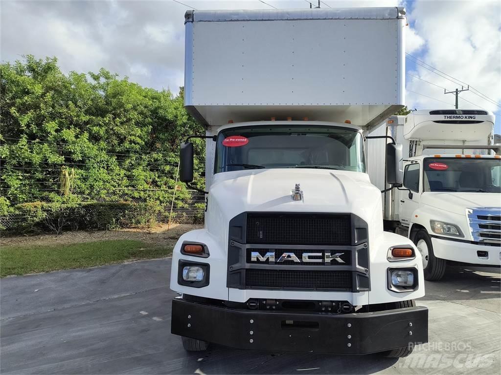 Mack MD6 Kastenaufbau