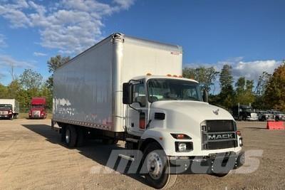 Mack MD642 Kastenaufbau