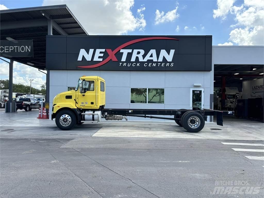 Mack MD7 42R Sonstige Forstmaschinen