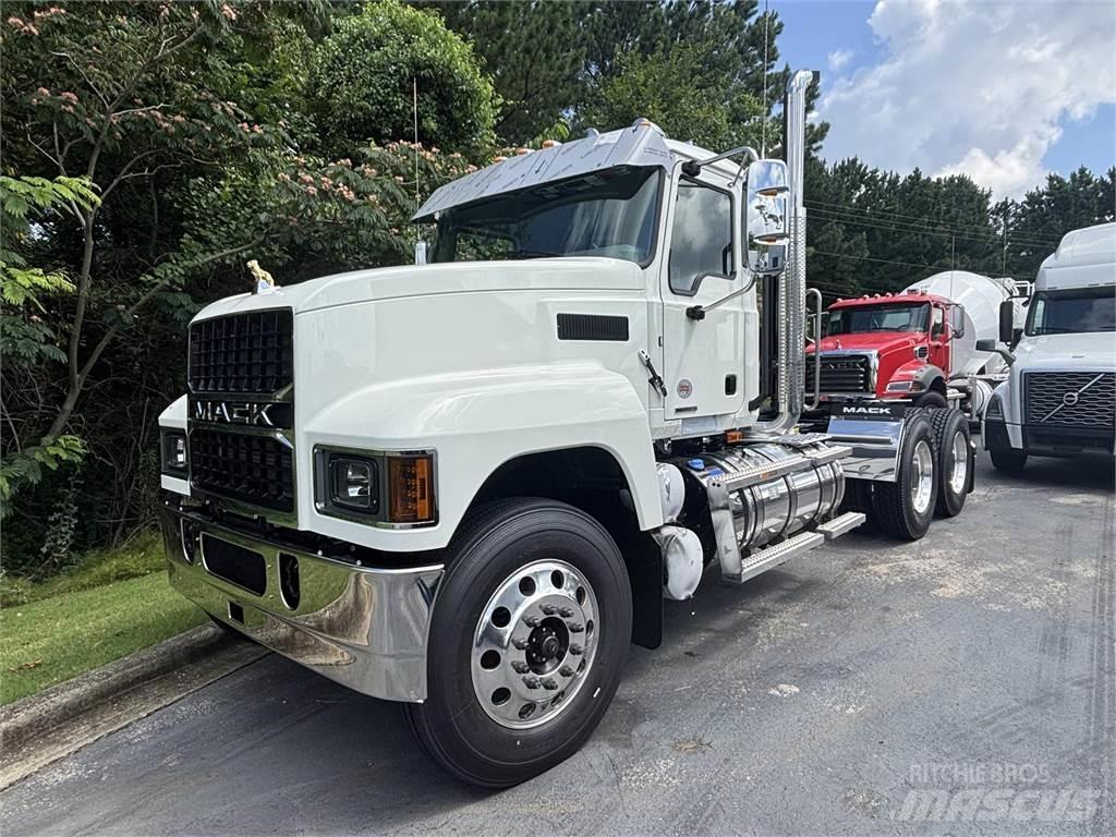 Mack PI64T Sattelzugmaschinen