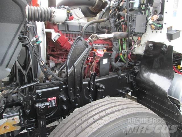 Mack PI64T Sattelzugmaschinen