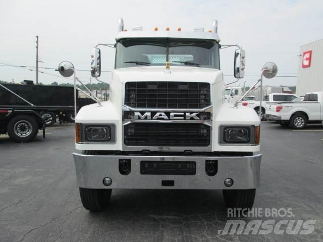 Mack PI64T Sattelzugmaschinen